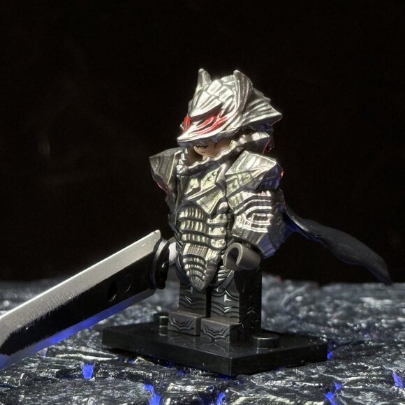 Berserk Custom Minifigure – Berserker Armor Guts with Beast Mount Set - Picture 4 of 4
